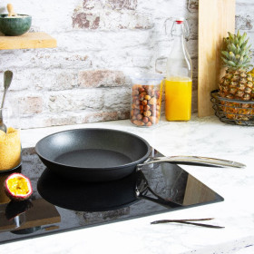 Cristel ponev s prevleko Castel Pro 20cm